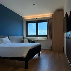 ibis-roma-fiera.it-romehotels.com/