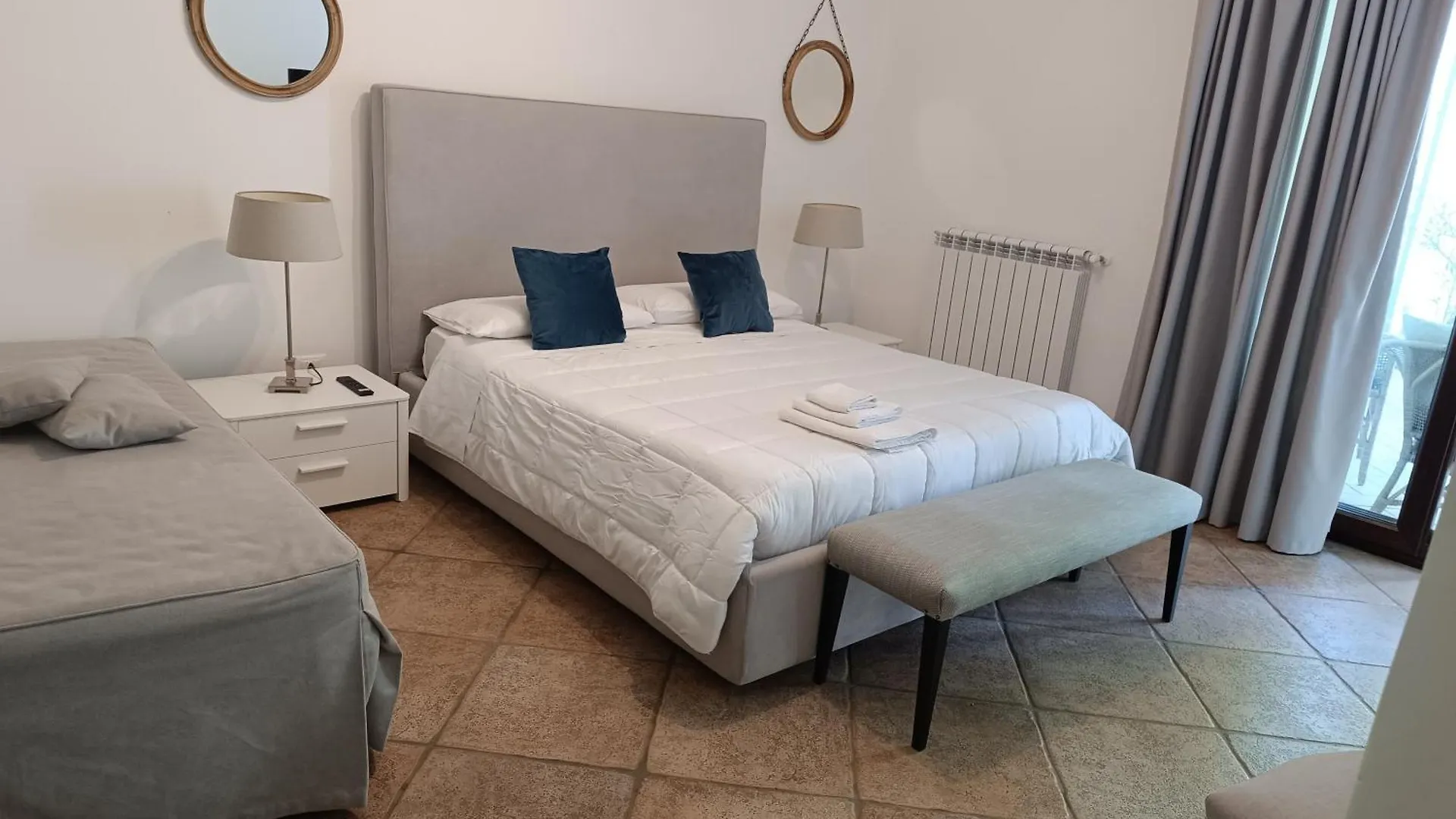 B & B Villa Flora Монделло Отель типа 